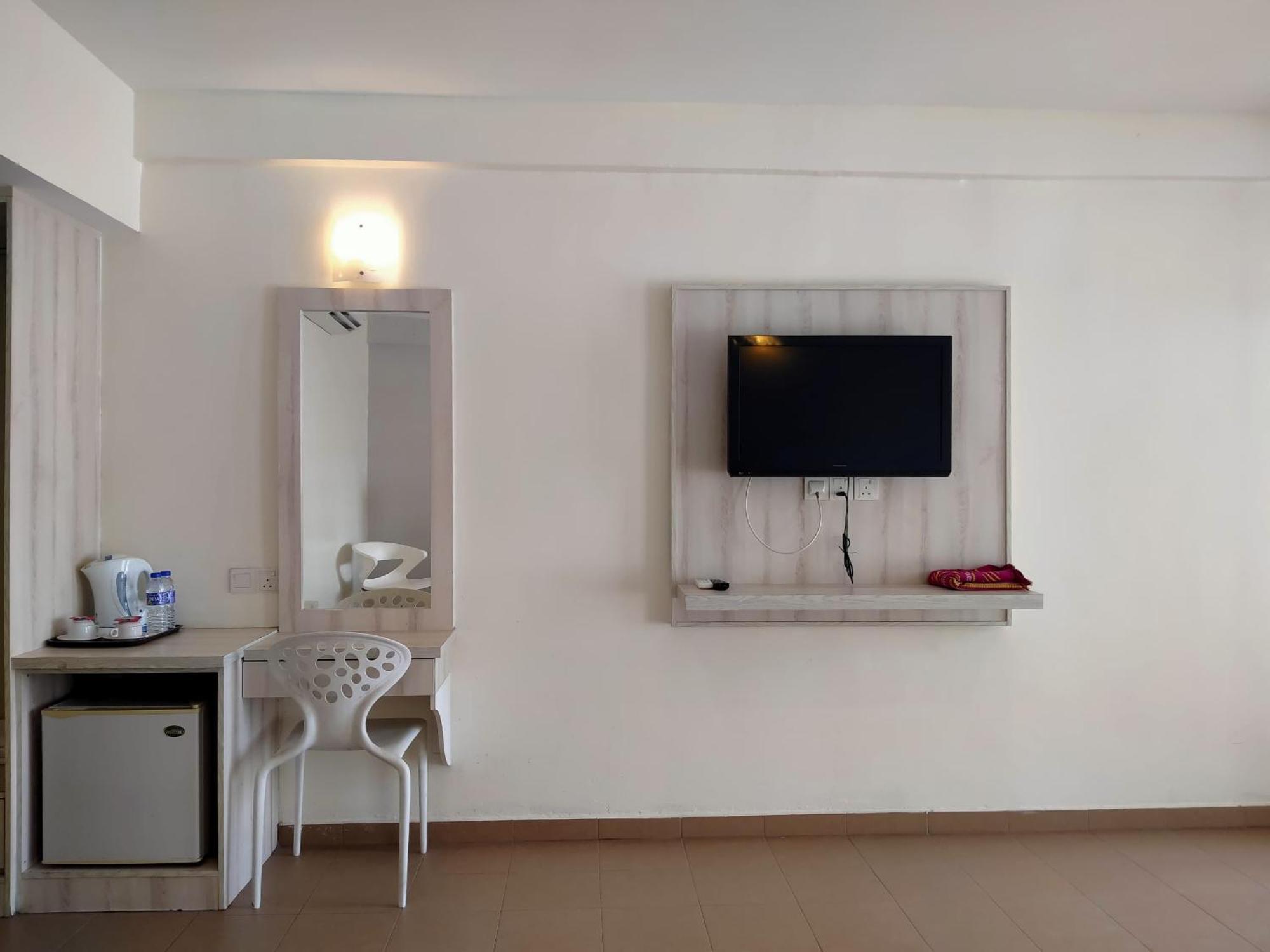 Akar Beach Resort Port Dickson Exterior photo